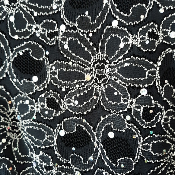 Black Sparkling Holiday Top  Petite Medium - Picture 6 of 8